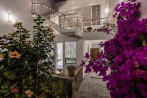 Casa Blanca, 1BR Modern Home with A/C & Rooftop
